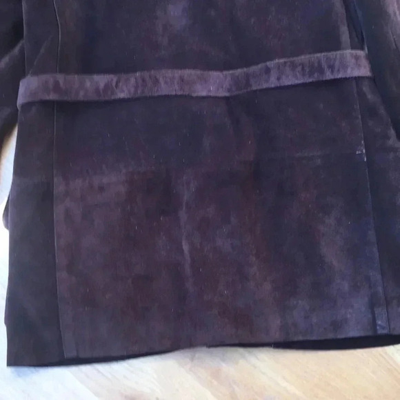 Ann Taylor Suede Coat. Large - Picture 5 of 6